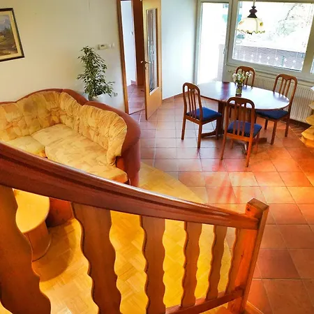 Apartment Pr' Pavleto *